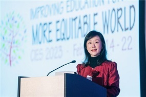 潘江雪在美国国际比较教育学会年会分享中国教育公益经验