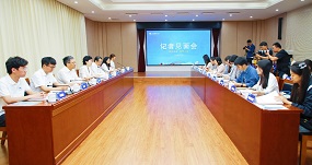 北京邮电大学全国招生计划总数为3900人