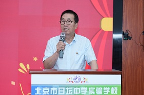 北京市日坛中学实验学校校长张英春：奥运精神燃心火  奋勇拼搏启新程 