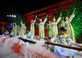 府学胡同小学举行 “学府诗韵诵中秋 雅乐清音迎华诞”中秋诗乐会