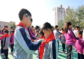 花家地实验小学朝来校区少先队入队仪式圆满落幕