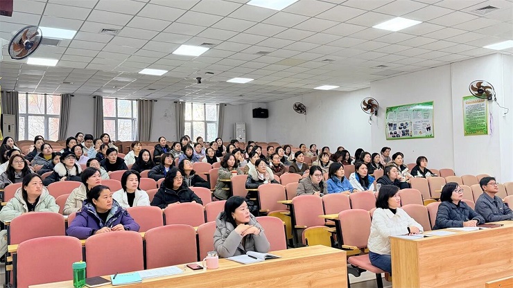 垂杨柳中心小学劲松分校探索高效课堂新路径