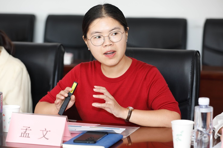 孟文.jpg