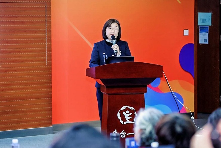 王艳红.jpg