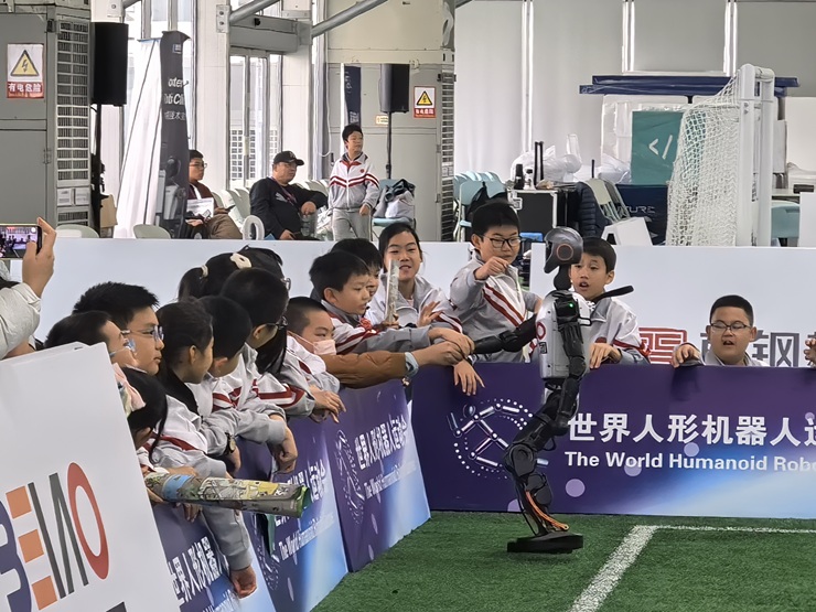 1761791041679616.jpg 沉浸式活动体验——科技 (5).jpg