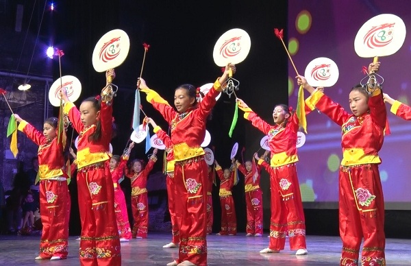 八十中学枣营分校举办第三届学校文化节